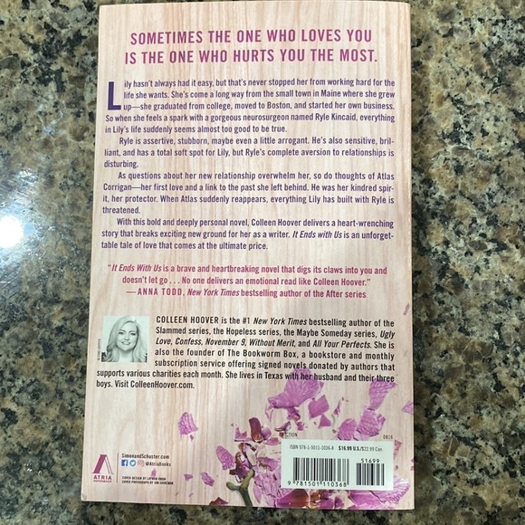 It Ends With Us by Colleen Hoover GUC - Picture 2 of 3